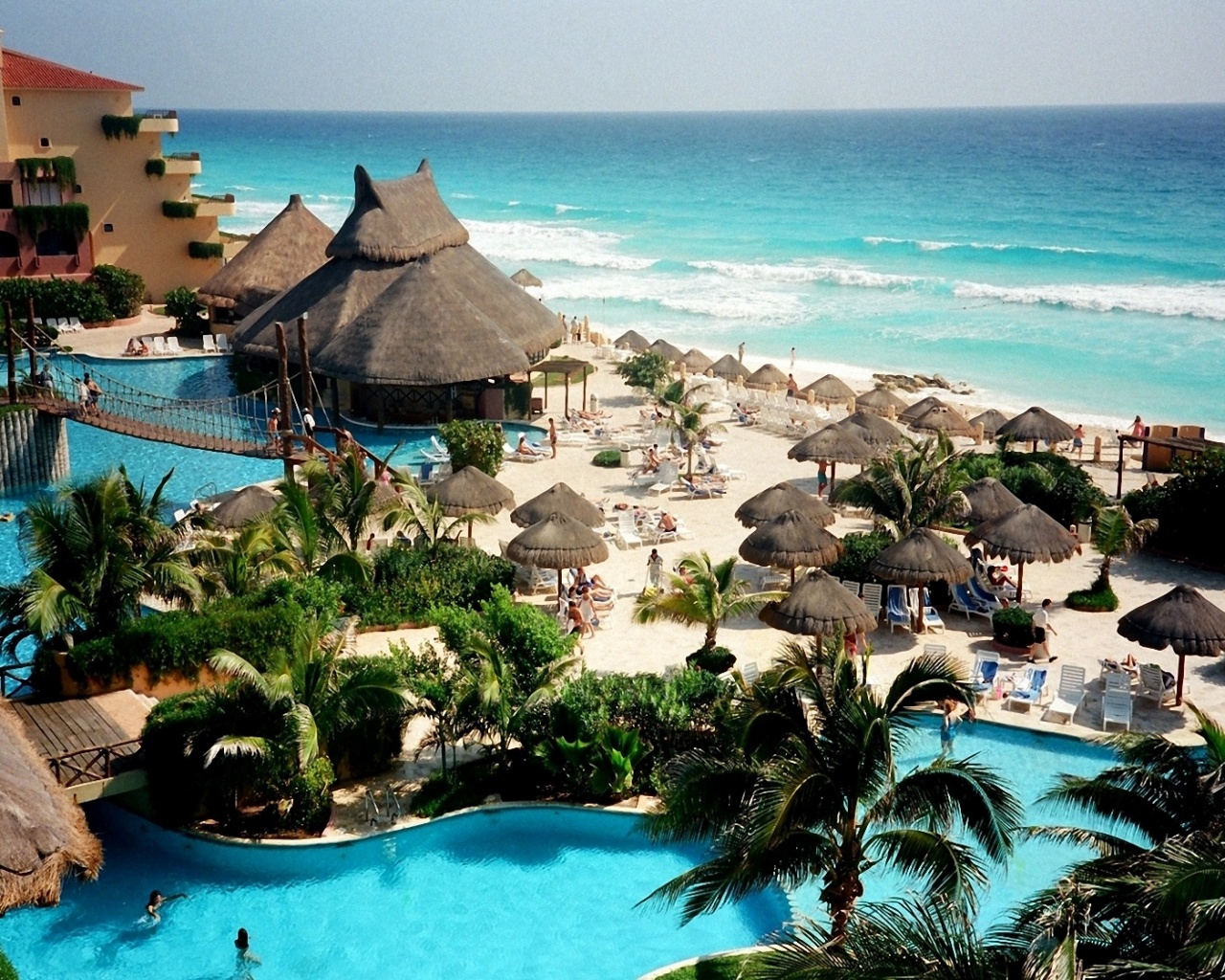 ws_Cancun_Island_Shore_1280x1024